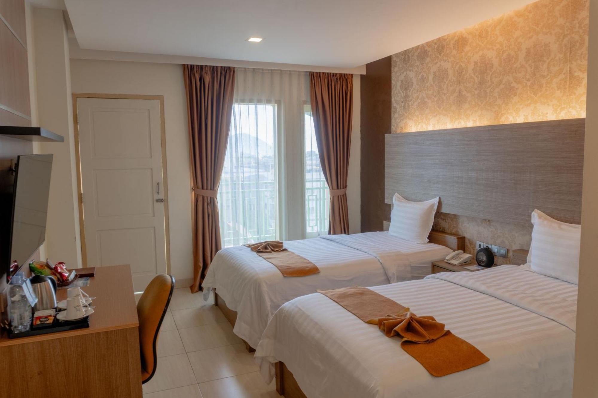 Muara Hotel And Mall Ternate Eksteriør billede