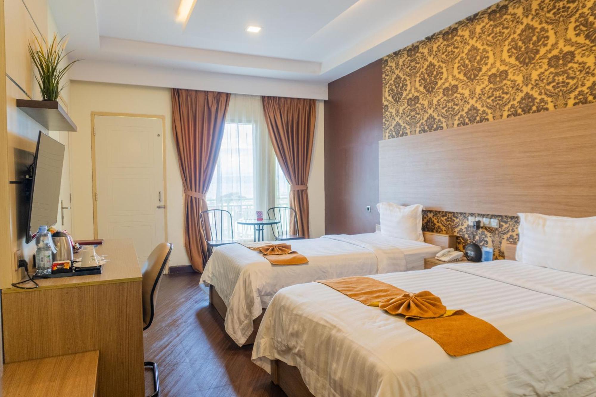 Muara Hotel And Mall Ternate Eksteriør billede